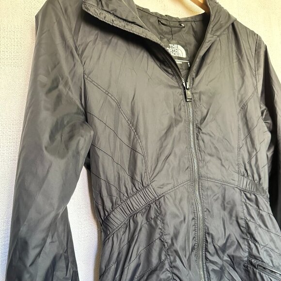 North Face Rissy Light Weight Windbreaker Jacket - Picture 3 of 9